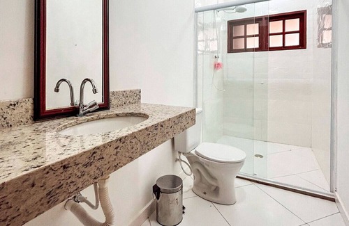 Santa Luzia House | Relaxing Retreat with Pool & Ocean View in Bragança Paulista
