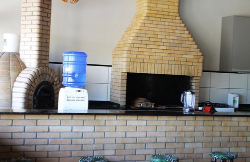 Jarinu House | Inviting Family Retreat with Pool and Activities in Jarinu