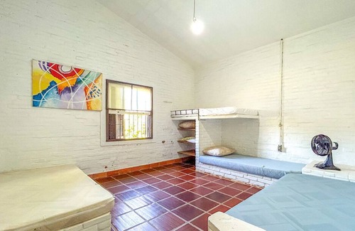 Seccao A House | Relaxing Retreat with Pool and Spa in Holambra, SP