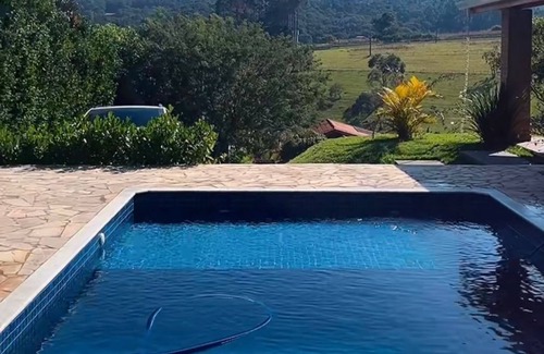 Paruru House | Scenic Retreat with Ocean Views & 24-Hour Security