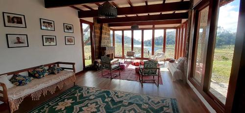 Cunha House | Cozy Retreat with Wi-Fi & Fun Amenities in Cunha