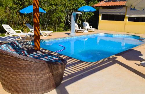 Ibiuna House | Idyllic Chácara Condo Near SP with Ocean View & Pool