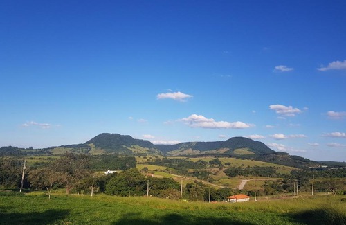 Bofete House | Relax at Chácara Cravo & Canela: Family-Friendly Retreat