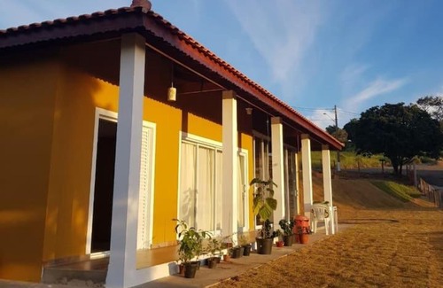 Bofete House | Relax at Chácara Cravo & Canela: Family-Friendly Retreat