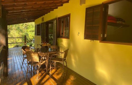 Sao Francisco Xavier Ski Chalet | Pet-Friendly Getaway at Chácara das Araucárias