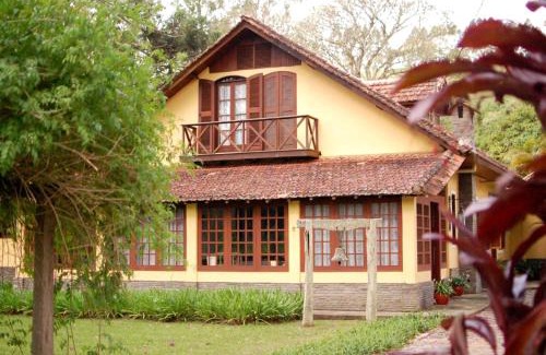 Passa Quatro House | Discover Tranquility at Chácara das Lendas e Canções