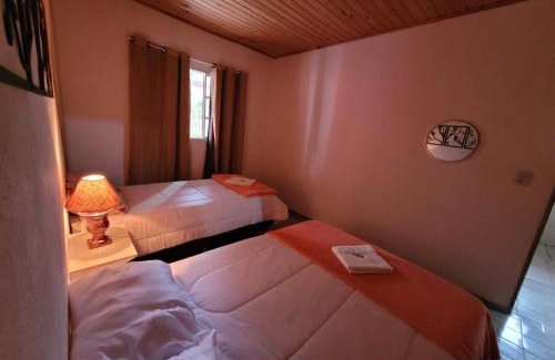 Goncalves House | Pet-Friendly Getaway at Chácara dos Pássaros - 9.6/10 Rating