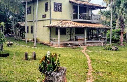 Tres Coracoes House | Pet-Friendly Chácara Gazzola: Rated 10/10 with Private Pool