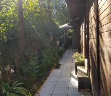 Juquitiba House | Relaxing Retreat by the Water: Pool & Jacuzzi Awaits