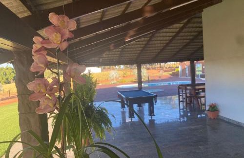 Caldas Novas House | Casa de Campo Completa: Pet-Friendly Oasis with Ocean View