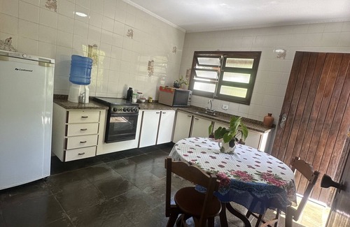 Igarata House | Cozy Getaway in Igaratá with Pool and Lake Access