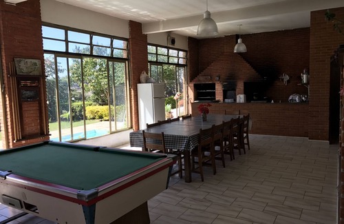 Igarata House | Cozy Getaway in Igaratá with Pool and Lake Access