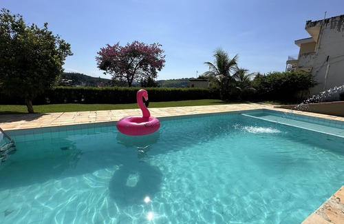 Igarata House | Cozy Getaway in Igaratá with Pool and Lake Access