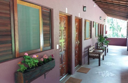 Peruibe House | Experience Chácara Pimentão Vermelho: A 10/10 Getaway