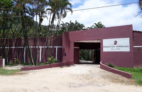 Peruibe House | Experience Chácara Pimentão Vermelho: A 10/10 Getaway