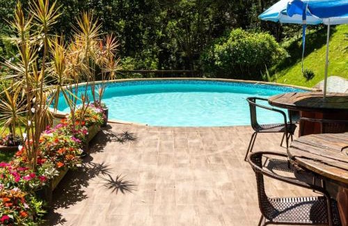 Bueno Brandao House | Unforgettable Stay at Chácara Recanto do Berzelai - 10/10!