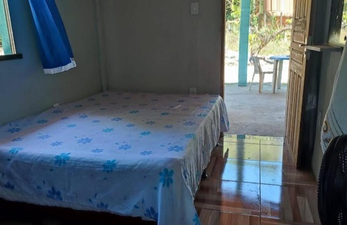 Pirambu House | Pet-Friendly Chácara Refúgio de Assis with Pool & Top Rating