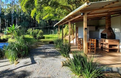 Luiz Alves House | Relax at Chácara Refúgio nas Montanhas: Pet Friendly Escape