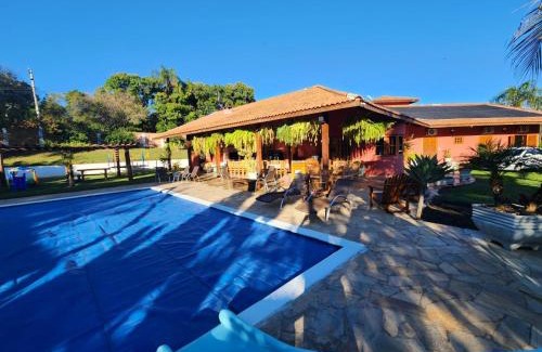 Tiete House | Discover Chácara Santa Luzia: Pet-Friendly Retreat with Pool