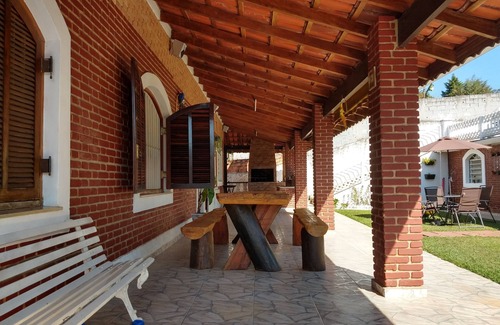 Brotas House | Relaxing Retreat at Chácara Sorriso 2 in Atibaia