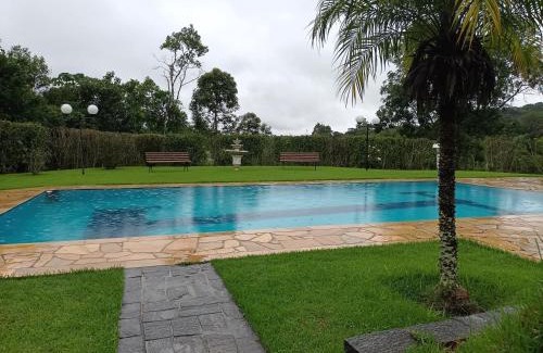 Aruja House | Relax at Chácara Sta Edwiges - Pet Friendly Retreat