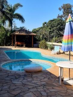 Limeira House | Family-Friendly Chácara Tâmonamió with Oceanfront Pool