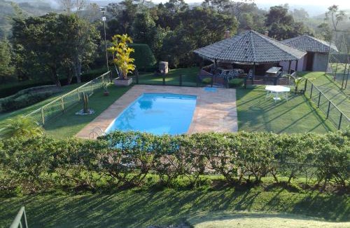 Mairinque House | Experience Chácara Vale da Esperança with Pool & Hot Tub