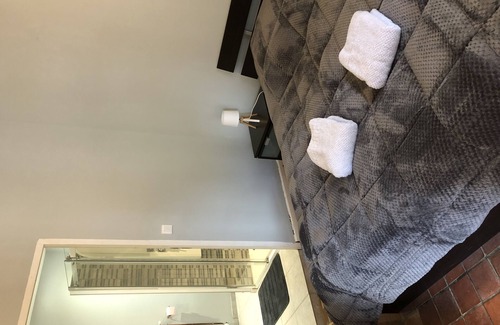 Saint-Magne-de-Castillon House | Relax at Château de Laussac with Pool & Pet-Friendly Stay