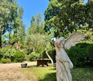 Fenouillet House | Exquisite Château à Toulouse with Pool and Ocean Views