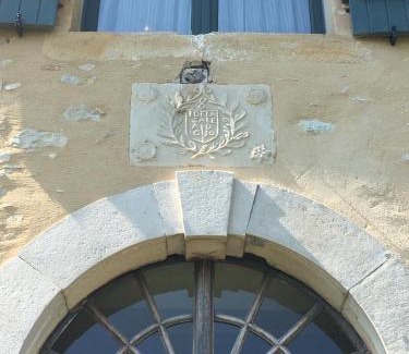 Bugnein Bed & Breakfast | Elegant Château de Baylac - 4-Star, Family-Friendly Stay