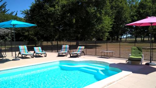Bournand Bed & Breakfast | Château de Bournand: Highly Rated Oceanfront Retreat