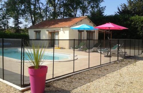 Bournand Bed & Breakfast | Château de Bournand: Highly Rated Oceanfront Retreat