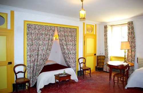 Bussy-la-Pesle Other | Elegant Getaway at Château de Bussy-la-Pesle - Rated 9/10
