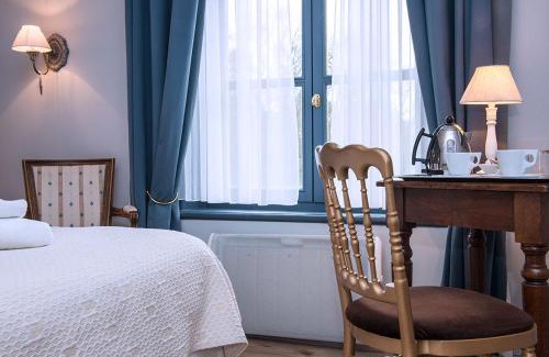 Recques-sur-Hem Hotel | Experience Comfort at Château De Cocove - 4-Star Getaway