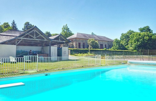 Craon House | Elegant L'Orangerie du Château de Craon: Pool & Tennis