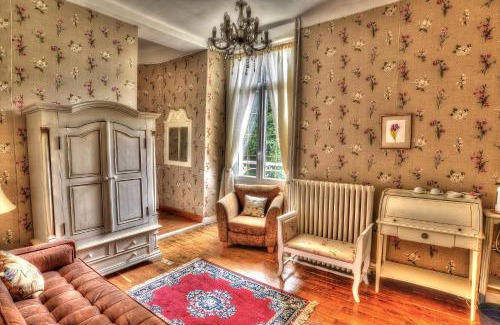 Saint-Denis-sur-Huisne House | Château De Blavou Normandie: Rated 9.2, Pet-Friendly Oasis