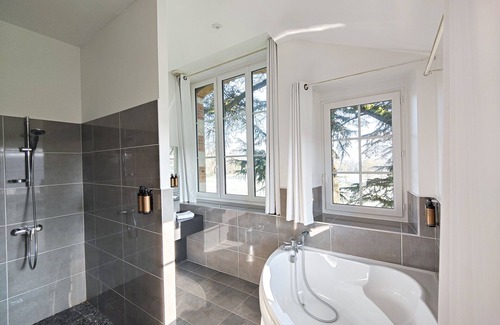 Saint-Laurent-sur-Sevre Hotel | Elegant Château de la Barbinière with Pool & Family-Friendly Amenities
