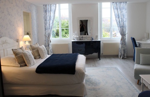 Ance Feas House | Relaxing Retreat at Château de Heaas with Spa & Pool