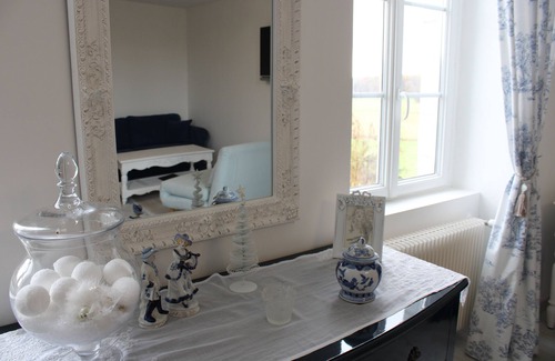 Ance Feas House | Relaxing Retreat at Château de Heaas with Spa & Pool