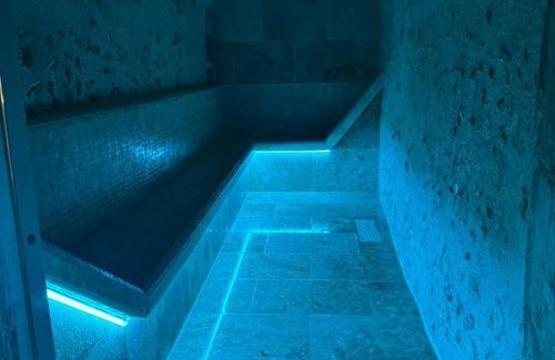 Vernou-sur-Brenne Hotel | Relaxing Getaway at Château de Jallanges & Spa in Vouvray