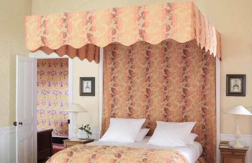 Bazouges-la-Perouse Hotel | Experience Oceanfront Bliss at Château de La Ballue