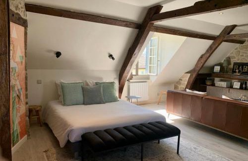 Ussel Bed & Breakfast | Experience the Charm of Château de la Borde à Ussel