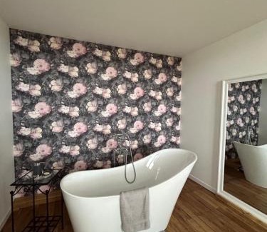 Chazemais House | Experience Relaxation at Château de la Bouchatte - Room Roses