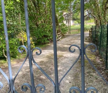 Change Villa | Elegant Château de la Coudraie with Oceanfront Views