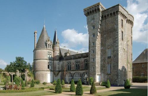 Sevremont Bed & Breakfast | Elegant Stay at Château de la Flocellière with Ocean Views