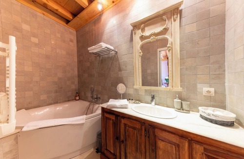 Tendu Bed & Breakfast | Experience Relaxation at Château de Mazières with Spa & Pool