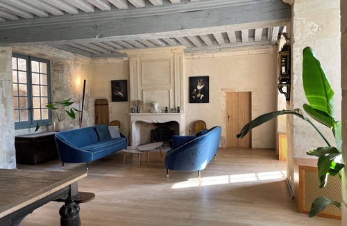 Saincaize-Meauce House | Château de Meauce: Ocean View with Breakfast Included