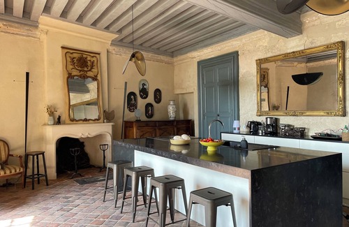 Saincaize-Meauce House | Château de Meauce: Ocean View with Breakfast Included