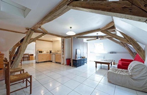 Saint-Forgeot Bed & Breakfast | Château de Millery: Family-Friendly Retreat in Nature