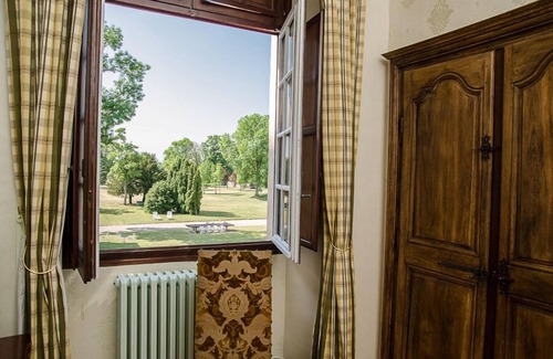 Montbras House | Château de Montbras